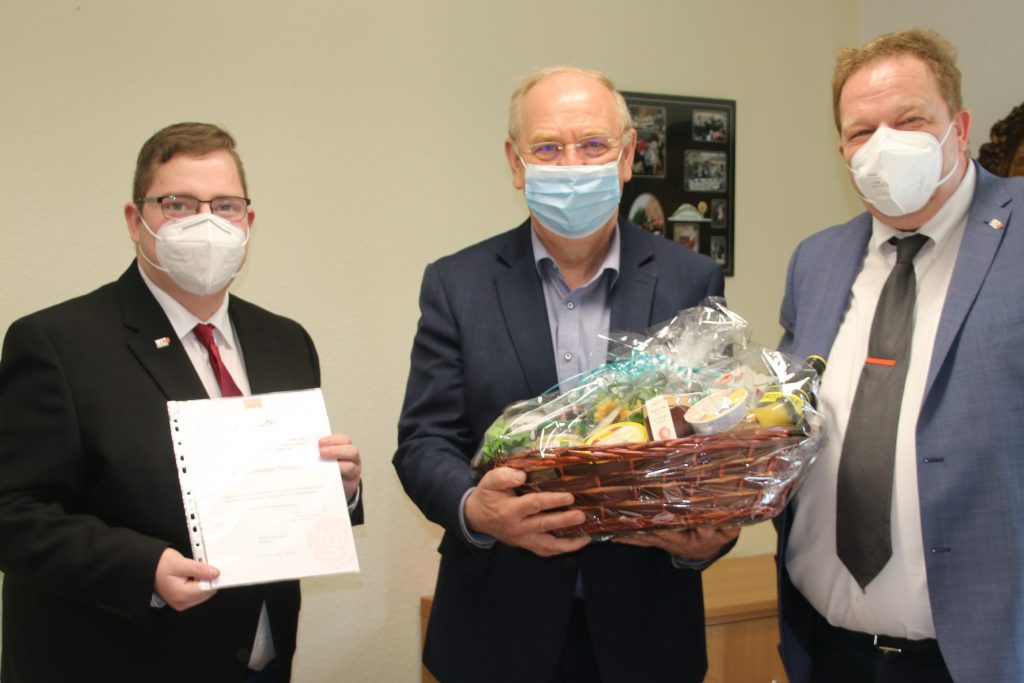 Herzlichen Glückwunsch zu 30 Jahren Bürgermeister! Andreas Noack